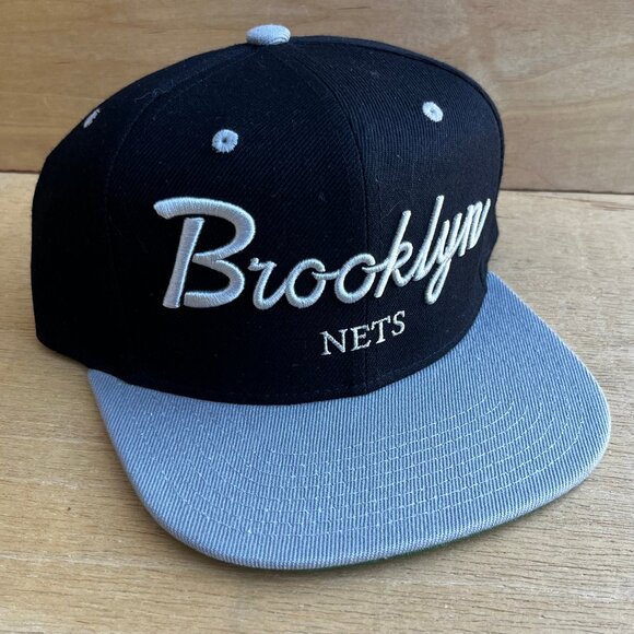 MITCHELL & NESS BROOKLYN NETS SNAPBACK HAT Black Gray Adjustable NWOT (RARE) - Picture 1 of 5